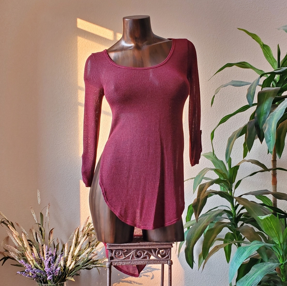 Charlotte Russe. Size XS. Burgundy